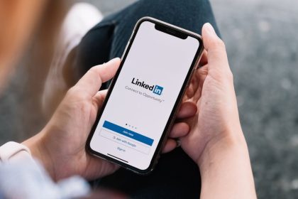 LinkedIn, TikTok benzeri kısa video özelliğini test ediyor